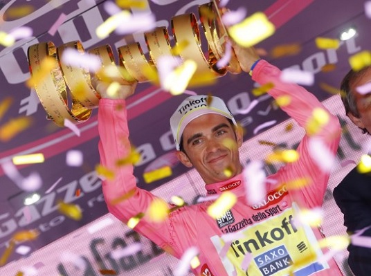 Alberto Contador po druhý / tretí raz vyhral Giro contador-giro-2015-oslava-ttsf