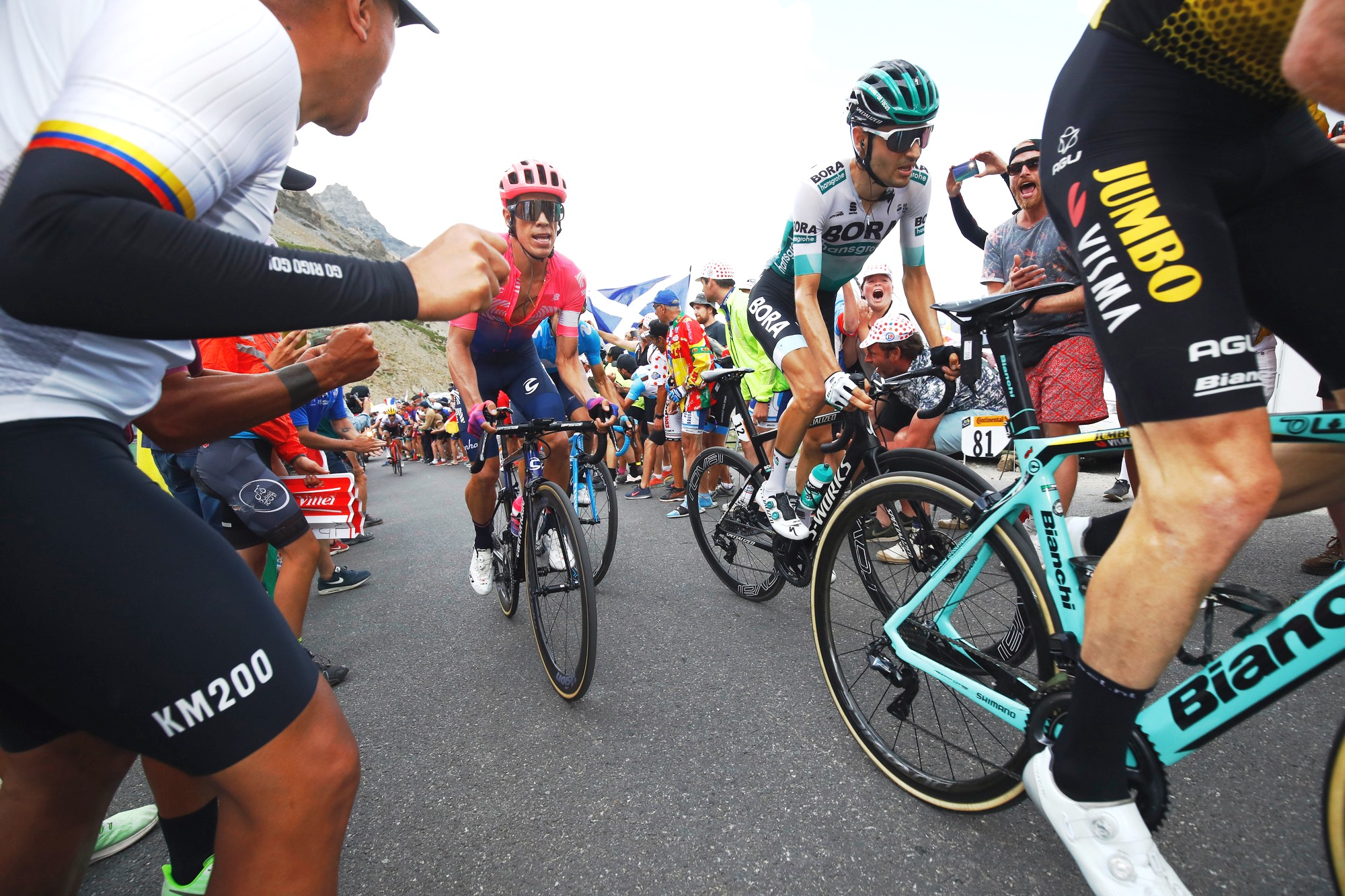uran 19 tour stupanie bohfb