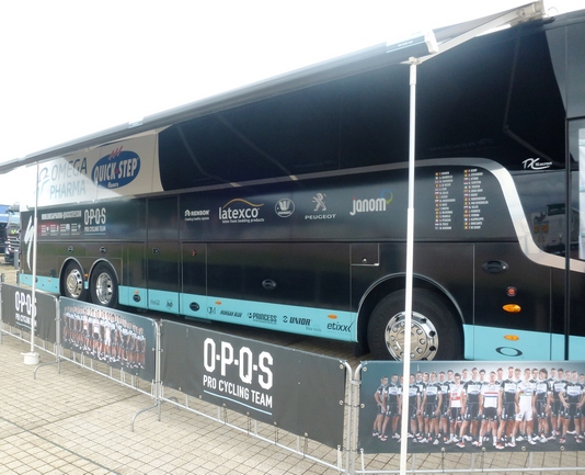 Autobus OPQS (foto: Lucia Mušáková) vuelta-lucia-autobus