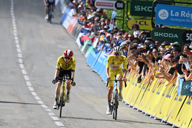 Favoriti Tour: Tadej vedie nablýskané UAE, Visma nezaostáva, v šprintoch to bude súboj elity