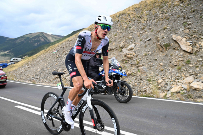 V 7. etape Vuelty sa Ayuso čiastočne rehabilitoval triumfom, Almeida skúsil Vingegaarda