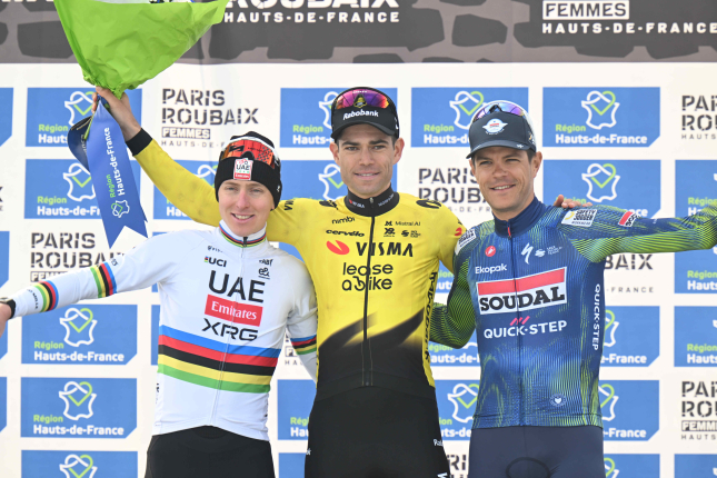 Reakcie po Roubaix: Van Aertov život má teraz zmysel, Van der Poel vysvetlil zmätky v Arenbergu