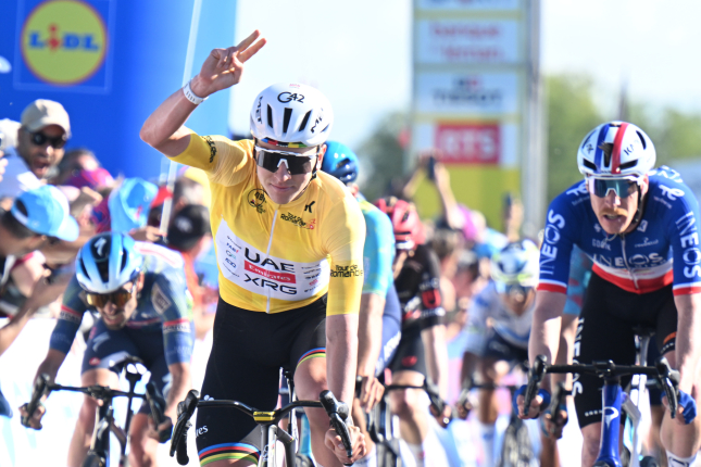 Štvrtok v Romandii: Pogačar s ďalším triumfom, tentoraz bol najrýchlejší v špurte