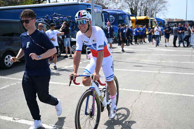 Slovákom sa na Eneco Tour darí. Chladoňová v ITT desiata, Kubiš sedemnásty, v GC priebežne štrnásty, Unibet s dvoma ľudi v Top 10