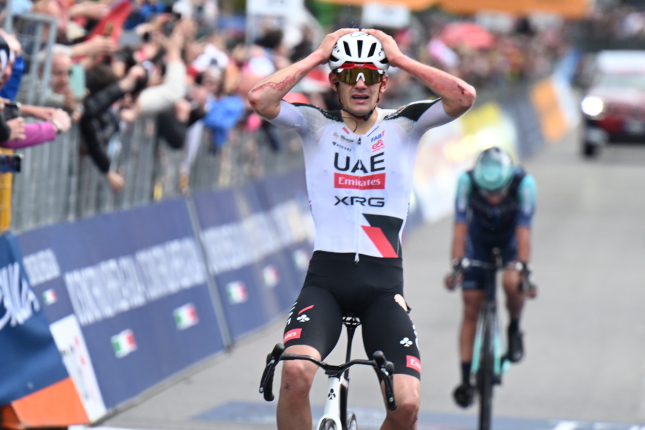 Giro: V infarktovom závere zvíťazil Arrieta z UAE, Eulalio z Bahrainu ide s veľkým náskokom do ružového