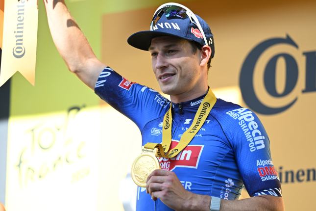 Renewi Tour: Po chaotickom závere deklasoval konkurenciu Philipsen, Kubiš neštartoval