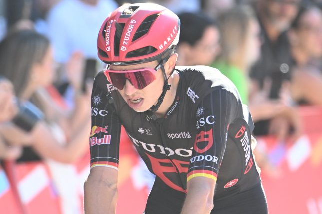 Vuelta: zásluhou Brennera prvá etapa pre Tudor, v GC Gall na druhom mieste preskočil Rogliča