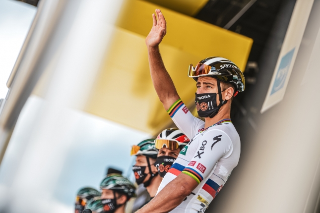 Peter Sagan končí na Tour de France, zastavilo ho koleno