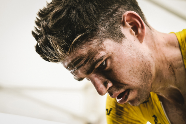 Wout Van Aert absolvoval operáciu, veľmi ohrozený je aj jeho štart na Gire