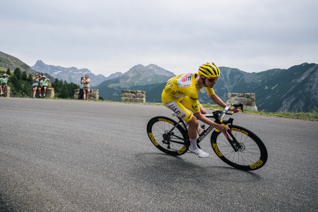 Reakcie po 19. etape: Pogačar opäť dominoval, Vingegaard definitívne zlomený, Carapaz do bodkovaného