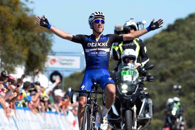 V Kalifornii zaujali Alaphilippe a Sagan, francúzsky jazdec najmladším víťazom