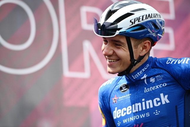 Remco Evenepoel na Coppa Bernocchi zničil konkurenciu, v šesťčlennom úniku bol 100 km, záverečných 40 šiel sólo