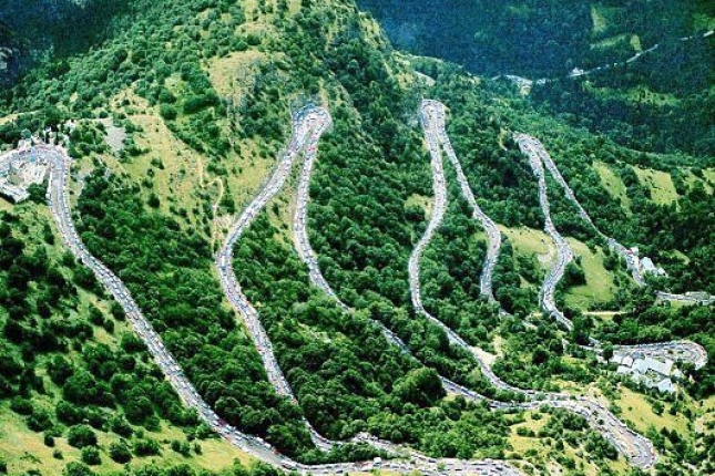 Televízny kopec Alpe d’Huez zmenil Tour na obrovskú párty