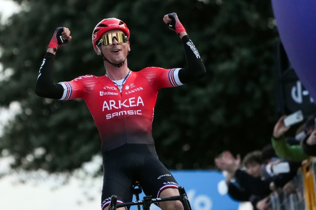 GP Miguel Indurain: O víťazovi rozhodol šprint malej skupiny, zvíťazil Warren Barguil