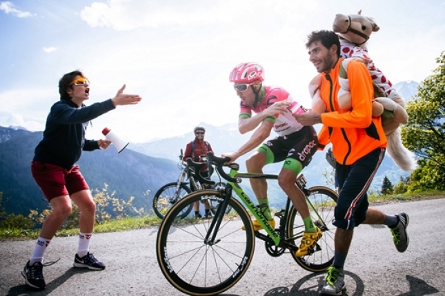 Giro d'Italia netradične - objektívom fotoaparátu (40 fotografií)