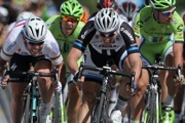 Prvý špurt v Kalifornii vyhral Cavendish, Sagan skončil štvrtý