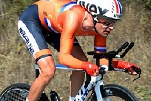 Dumoulin sa po časovke opäť dostal na čelo Vuelty. O tri sekundy!
