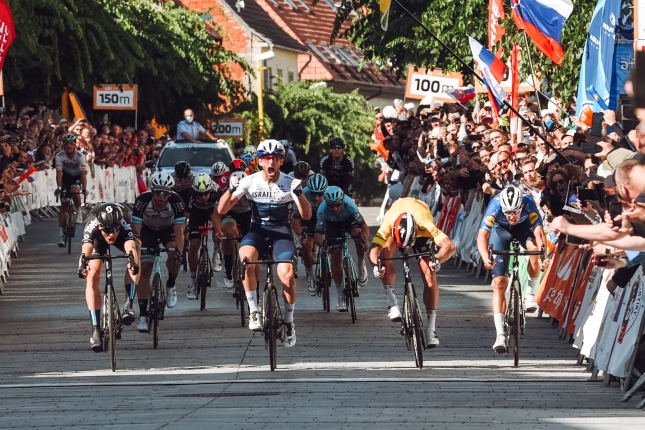 Okolo Slovenska: Šprint v Trnave vyhral Einhorn, Peter Sagan bol druhý a ovládol celkovú klasifikáciu