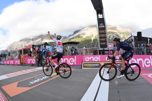 Giro/Vuelta špeciál: Pódiová bitka Sunwebu a Ineosu na Stelviu (podcast)