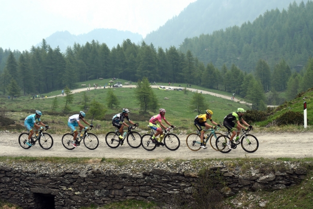 Giro sa rozhodlo pre univerzálnu trasu, kľúčové etapy sú jasne označené 