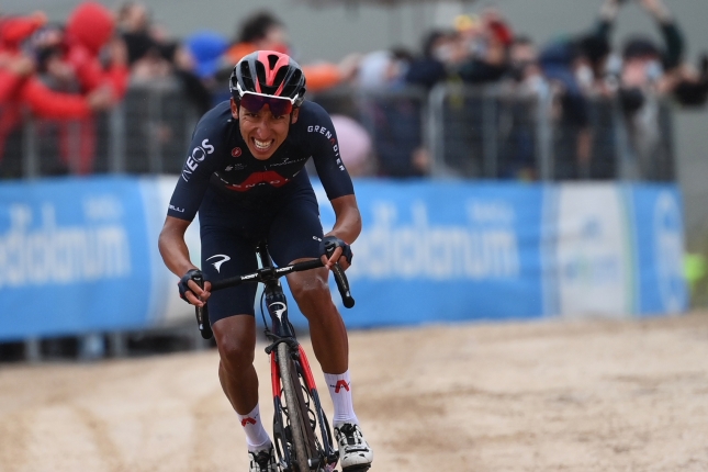 GIRO ŠPECIÁL: Bernalov ohňostroj na štrku a Saganov vydretý triumf (podcast)