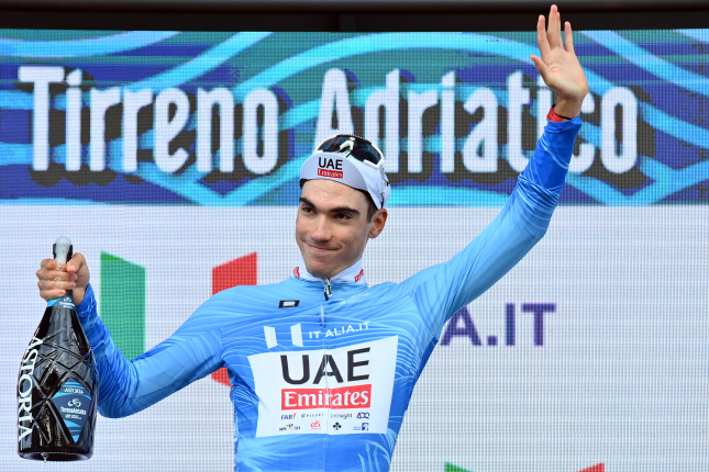 Tirreno - Adriatico: V úvodnej ITT Ayuso o sekundu porazil Gannu, v Top 10 skončil aj Vingegaard