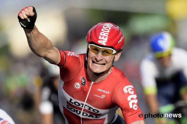7. etapa Gira: V ďalšom špurte bez Kittela sa radoval Greipel, jeho Lotto má dva dresy