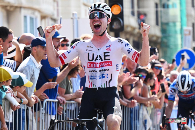 Neuveriteľne vyrovnanú Bretagne Classic si podmanil Hirschi neskorým útokom