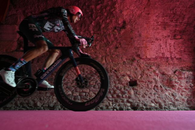 Giro v piatok pokračuje časovkou s kopcom na konci, Pogačar opäť favoritom
