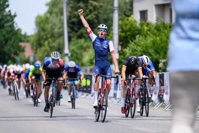 Sobotňajšiu etapu na Ncupe juniorov vyhral Francúz Bouquet, Roman Vaľo tretí