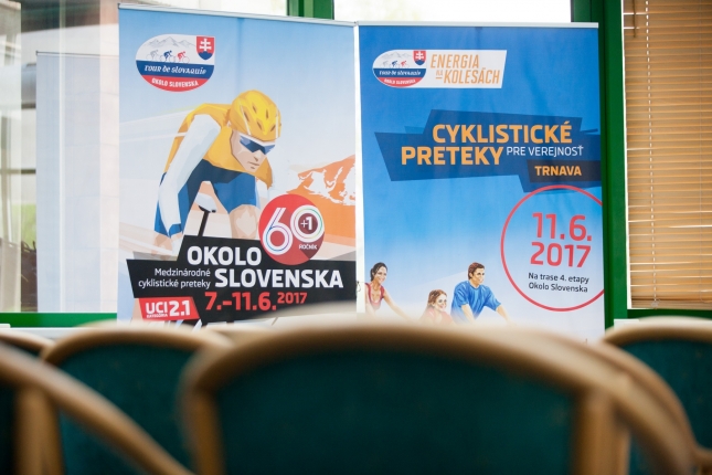 Okolo Slovenska: Kráľovské mestá, vyššia kategória a päť prokonti tímov + galéria