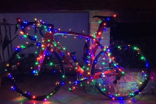 Čím žili cyklisti cez Vianoce? Ponúkame výber z ich sociálnych sietí