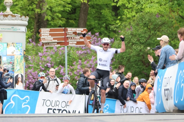 Estónsko: V závere domáci borci prekonali BikeExchange, Kubiš opäť bojoval celkovo skončil pätnásty