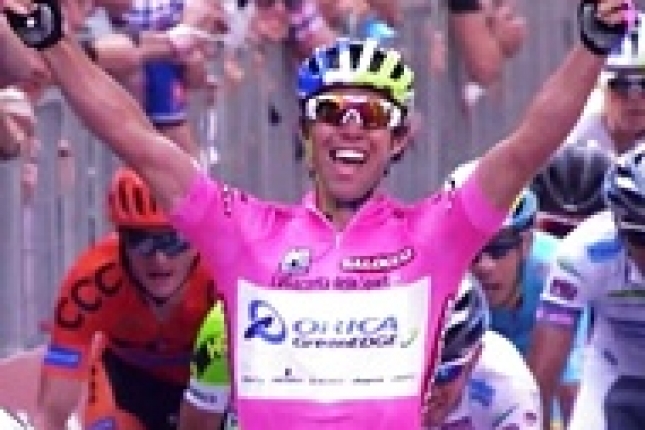 Giro: Pozzovivo má poranenia hlavy, BMC sa hnevá na Tinkoff-Saxo