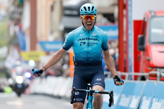 Baskicko: Aranburu zaskočil favoritov nebojácnym atakom a takmer vyzliekol Rogliča