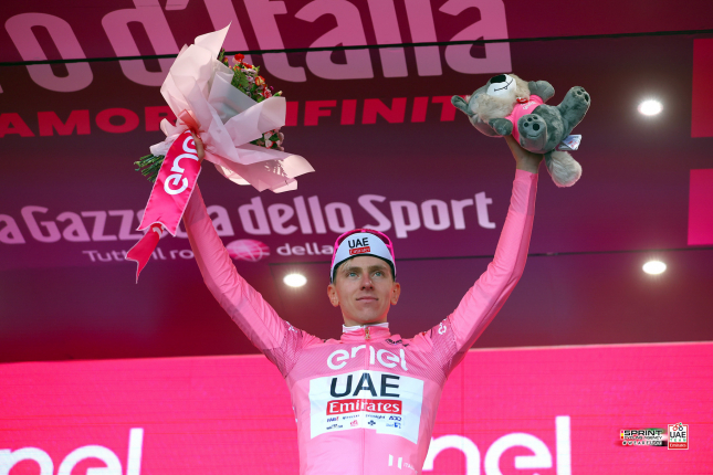 V skrátenej utorňajšej etape Gira piaty triumf Pogačara, dlho to mal našliapnuté Alaphilippe
