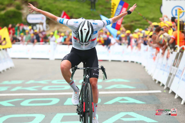 Reakcie po 6. etape: Pogačar venoval triumf snúbenici, Hindley si užil deň v žltom drese, Skjelmoseho trápil chrbát