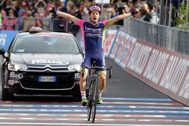 Giro: Na Abetone útočil už ružový Contador, Porte to očakával