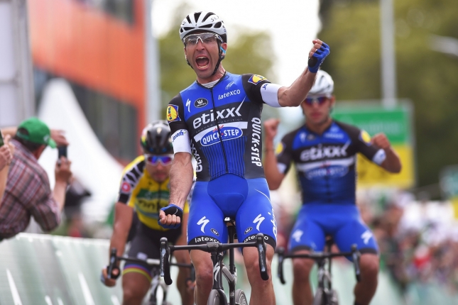 Okolo Švajčiarska: Záverečný špurt 4. etapy vyhral Richeze, Sagan tretí a zostáva lídrom