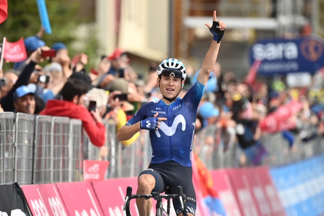 Giro: Skrátenú kráľovskú etapu vyhral Rubio po skvelom súboji s Pinotom a Cepedom. Favoriti sa šetrili 