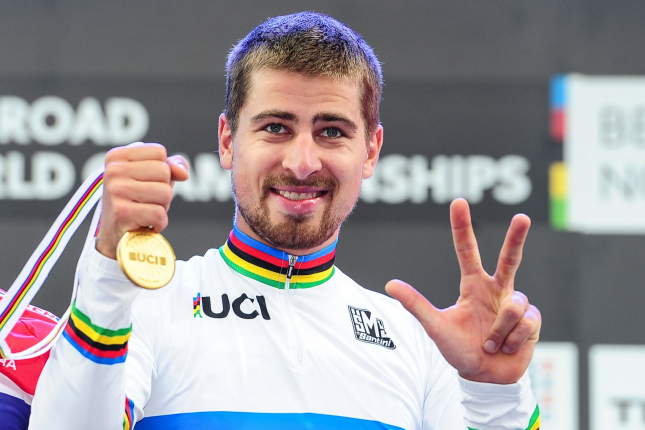 Na majstrovstvách sveta sa Peter Sagan zapísal do histórie, triumfoval trikrát v rade na troch odlišných kontinentoch