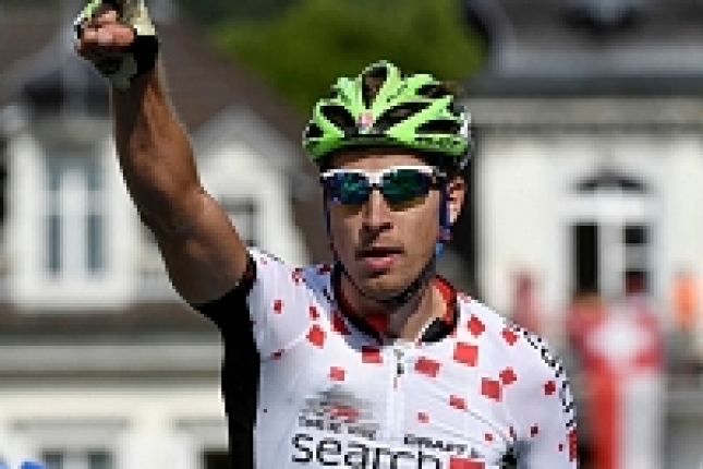 Peter Sagan vyhral špurt do kopca v tretej švajčiarskej etape