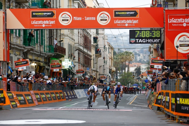 MSR: Peter Sagan manažoval finále, ale v těsném spurtu ho překonal Kwiatkowski