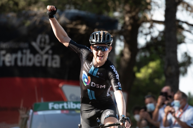 Vuelta: Z úniku zvíťazil Storer, Roglič udržal červený dres, Valverde a Carthy odstúpili