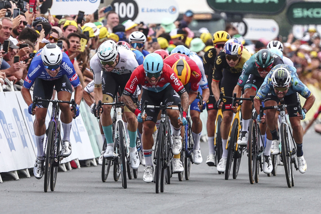 Reakcie po 4. etape: Philipsen si nebol istý triumfom, Ewan je optimistický, Sagan rád, že nespadol