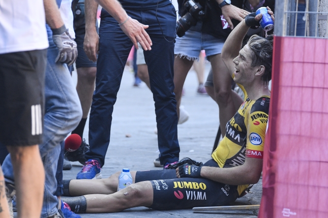 Počas otváracieho víkendu sa Jumbo a Van Aert pasovali do role favoritov klasík