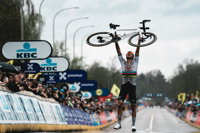 Van der Poel po stopách Cancellaru a Boonena (podcast)