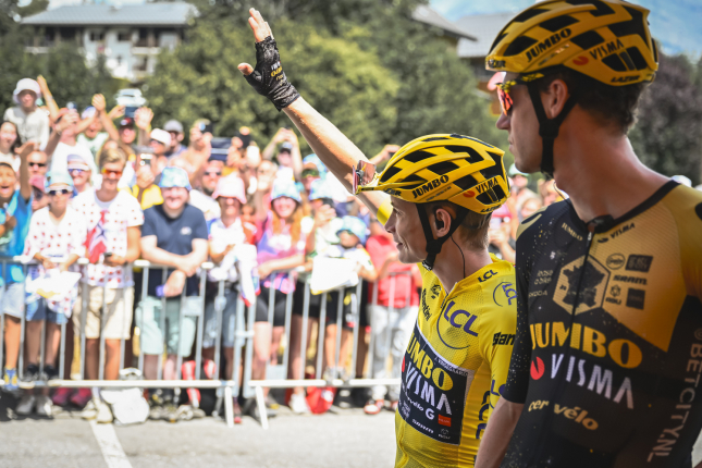 Dianie na Tour: Vingegaardov náskok prekvapil aj Zeemana, na Col de la Loze ho zastavili auto a motorka, Bauhausovi došli sily