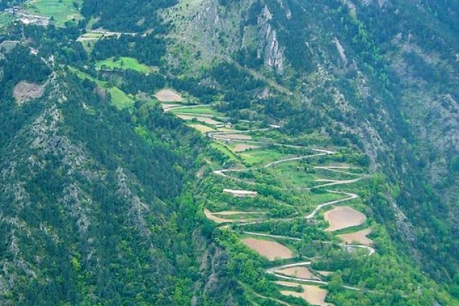 Vuelta prizvala na pomoc ITT, ale kopce zostávajú stále náročné 