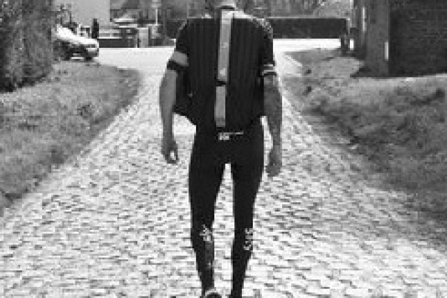 Ako Paríž - Roubaix prežívali cyklisti na sociálnych sieťach?